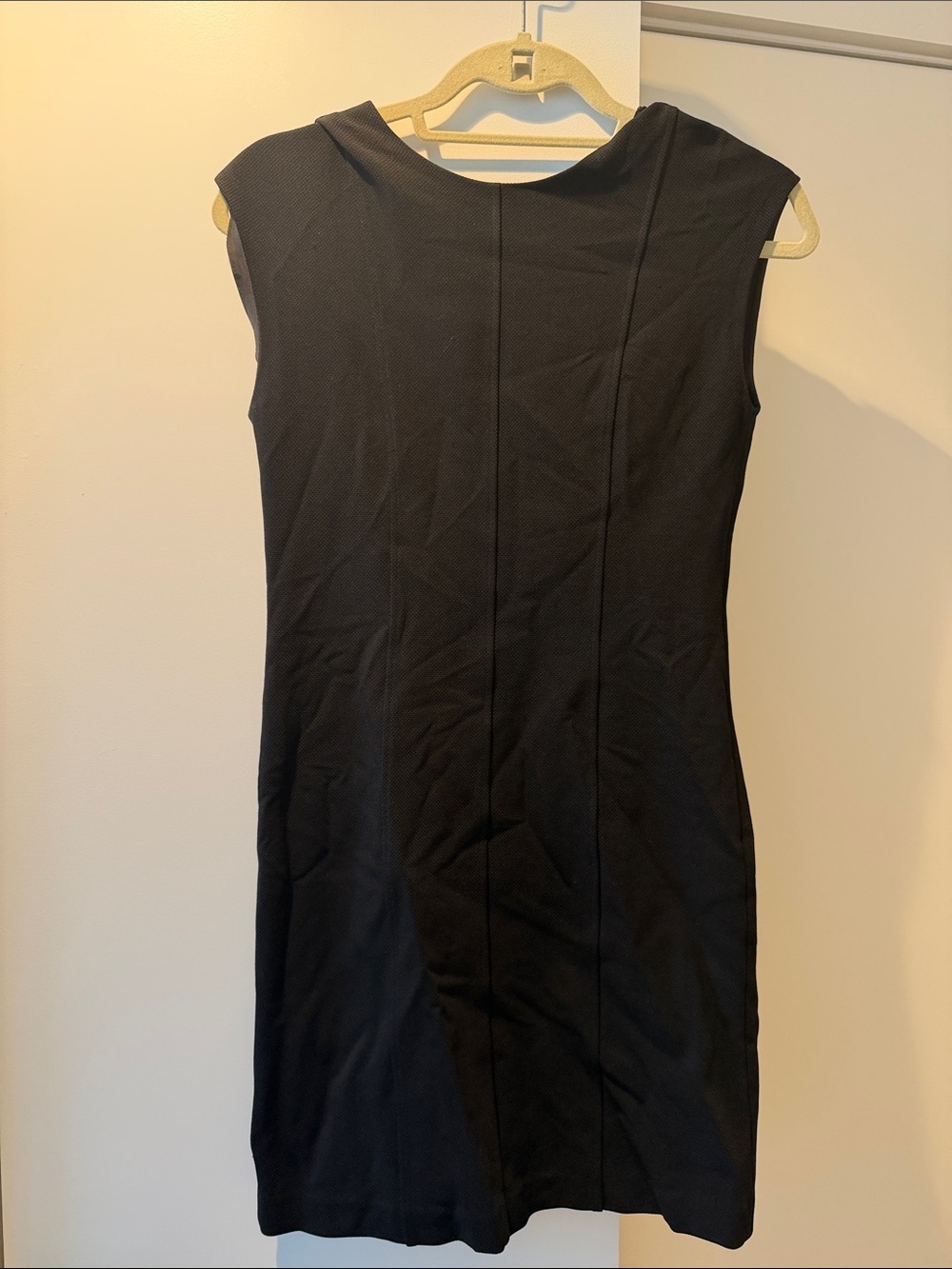 Theory Black Cap-Sleeve Sheath Dress